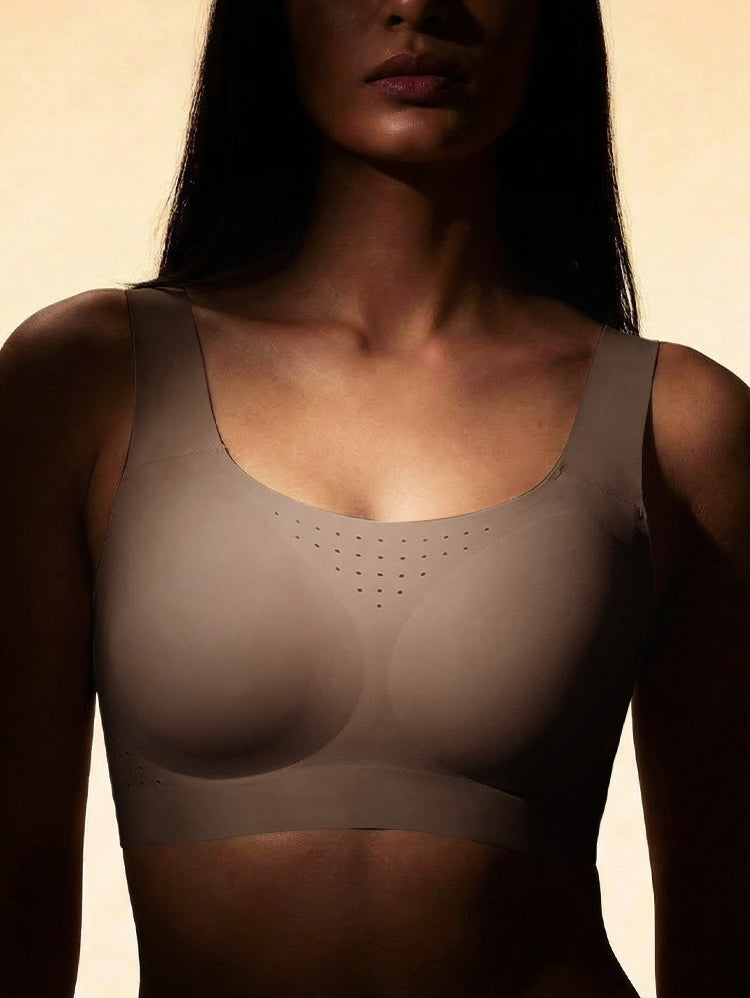 EasyBunny Perforated Minimizer Bra Caramel – Wireless Scoop Neck Perforated Detail Front Close-Up Warm Light Dark Skin